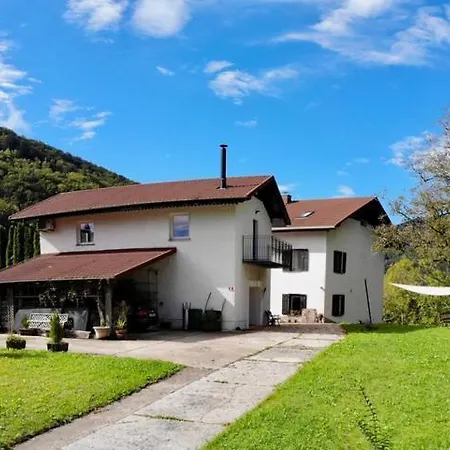 Hisa Pelance Holiday home *