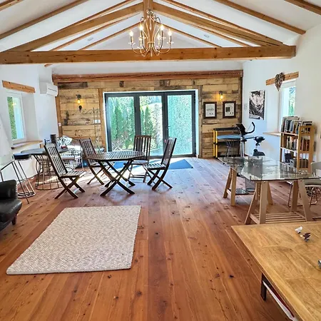 Hisa Pelance Holiday home