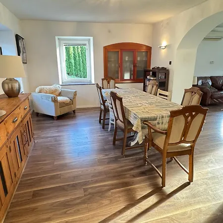 Hisa Pelance Holiday home Tolmin